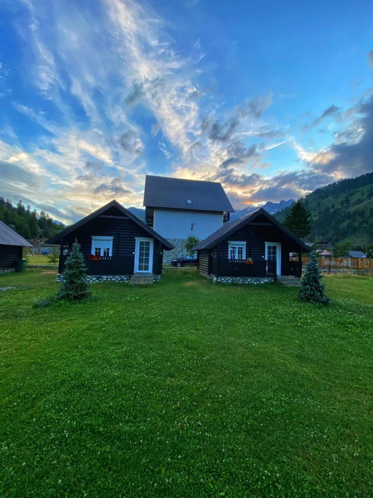 Hotel Tradita Valbone Exteriér fotografie